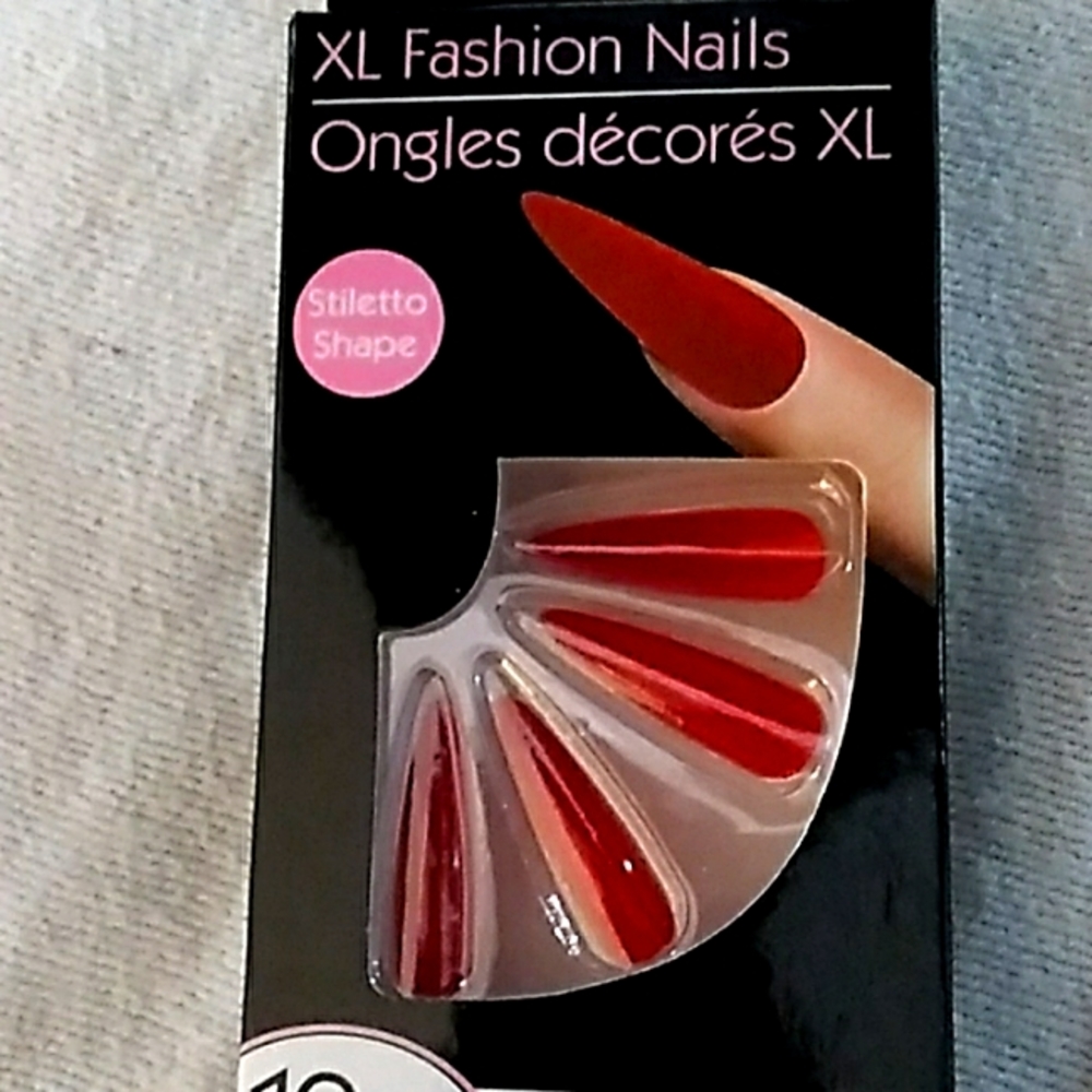 Red stiletto xl nails